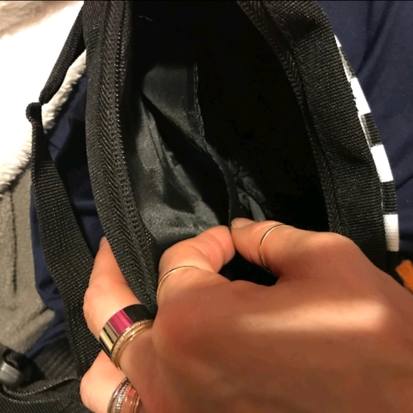 💞Checkered fanny pack💞 - Picture 4 of 4